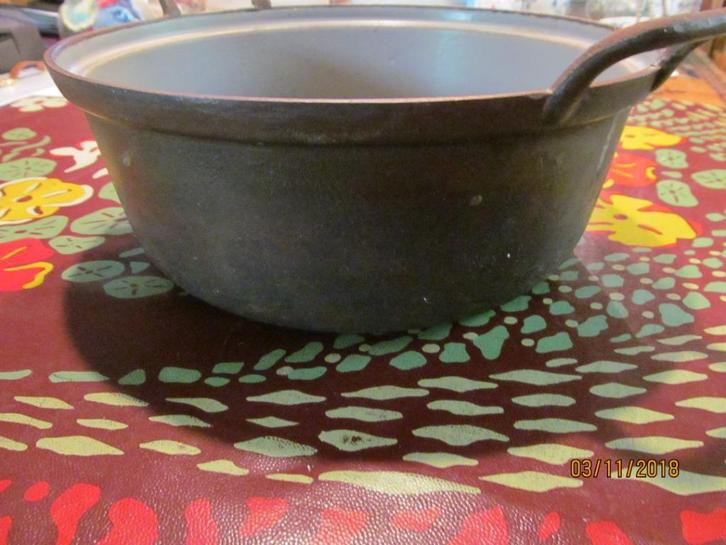 Antieke gietijzeren DRU Pan met deksel., Antiek en Kunst, Antiek | Keukenbenodigdheden, Ophalen