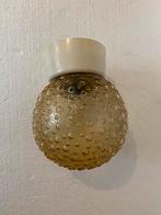Amber kleurig glazen plafondlamp bolletje , jaren 70