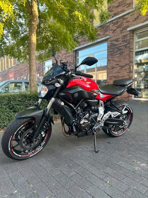 MT07 - akra en zeer sportief, Motoren, Onderdelen | Yamaha, Ophalen of Verzenden