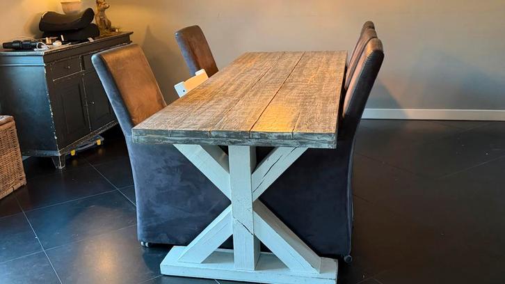 Eettafel met massief eikenhouten poten, Huis en Inrichting, Tafels | Eettafels, Gebruikt, 100 tot 150 cm, 150 tot 200 cm, Vier personen