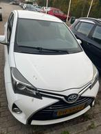 Toyota Yaris 1.5 HSD 55KW 5DRS 2015 Wit NAP, Auto's, Zwart, 4 cilinders, Wit, 48 €/maand