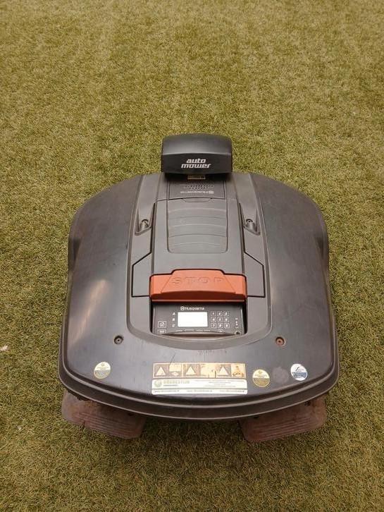 Husqvarna Robotmaaier tot 6500m2 cappaciteit!, Tuin en Terras, Robotmaaiers, Gebruikt, 20 tot 25 cm, Ophalen