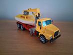 Siku volvo vrachtwagen met boot, Hobby en Vrije tijd, Modelauto's | 1:50, Ophalen of Verzenden, Zo goed als nieuw, Bus of Vrachtwagen