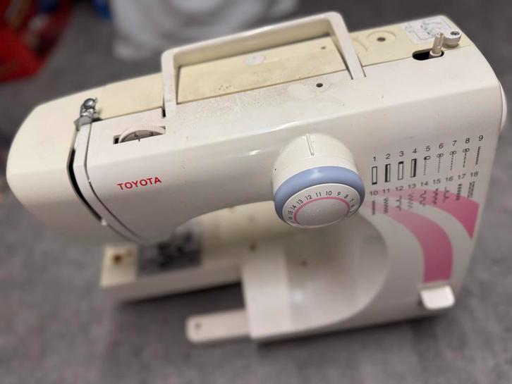 Toyota RS2000 Naaimachine - Goed Onderhouden, Hobby en Vrije tijd, Naaimachines en Toebehoren, Nieuw, Naaimachine, Overige merken