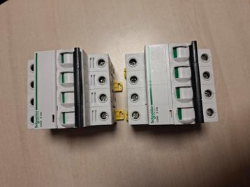 2x Schneider 4P B40 automaat iC60N beschikbaar voor biedingen