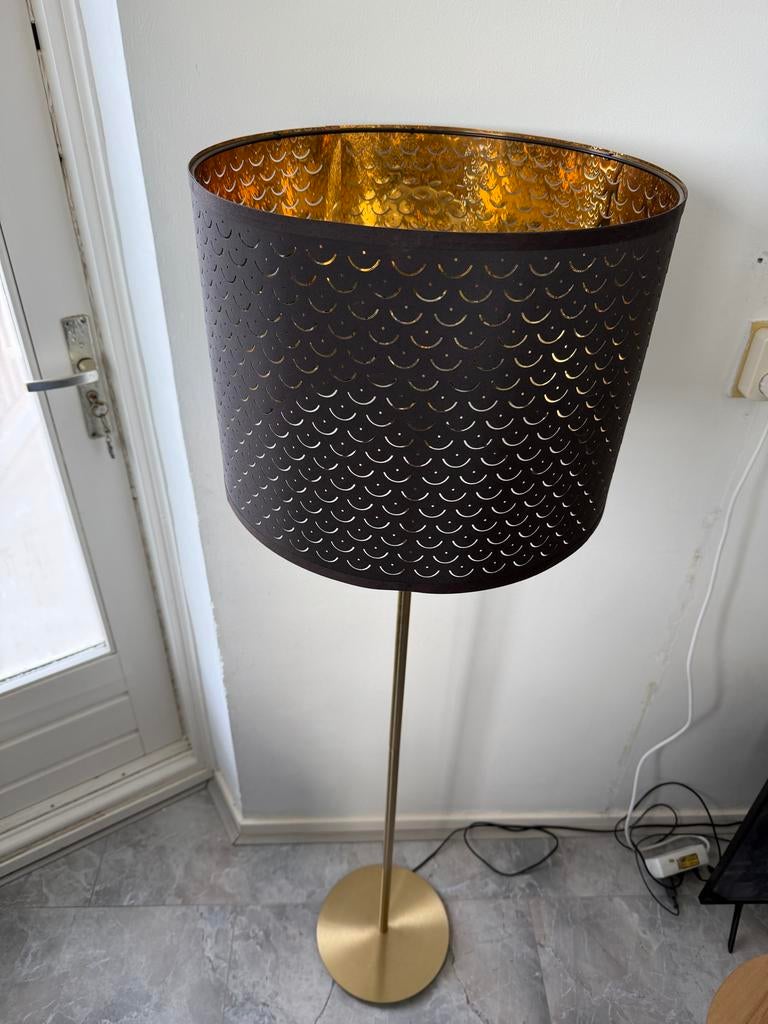 NYMÖ IKEA gouden staande lamp, Ophalen, Zo goed als nieuw, Metaal, 150 tot 200 cm