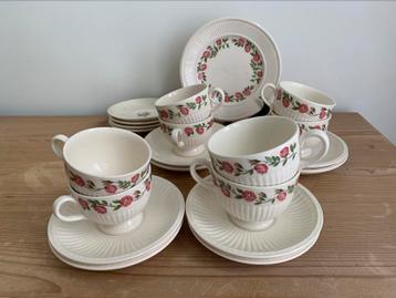Wedgwood Rosalind servies beschikbaar voor biedingen