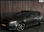 Volkswagen Golf 2.0 TSI GTI PANO/DYNAUDIO/DCC/LANE ASSIST/AC, Stof, Euro 6, 4 cilinders, 1984 cc
