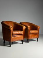 Set van 2 Schapenleren clubfauteuils, Huis en Inrichting, Fauteuils, Ophalen, Zo goed als nieuw, 75 tot 100 cm