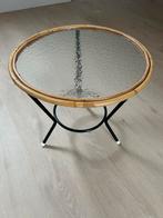 Vintage Rotan Bijzettafel met Glazen Blad, Gebruikt, Rond, 55 tot 75 cm, Glas