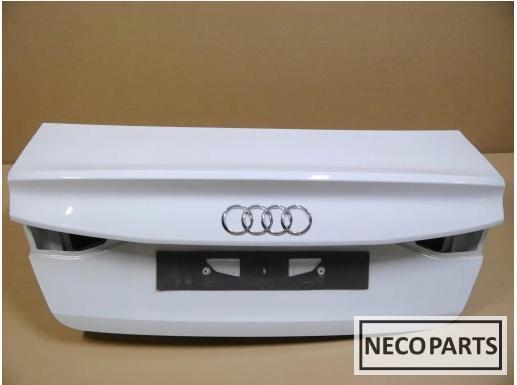 AUDI A3 8Y ACHTERKLEP ORIGINEEL KLEUR LS9R SEDAN, Auto-onderdelen, Interieur en Bekleding, Audi, Gebruikt, Ophalen of Verzenden