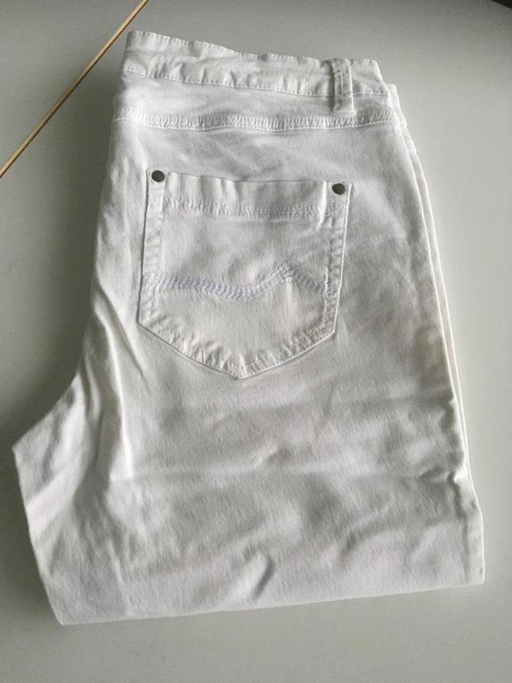 Dames Witte Kuitbroek, Kleding | Dames, Broeken en Pantalons, Gedragen, Maat 42/44 (L), Wit, Driekwart, Ophalen of Verzenden