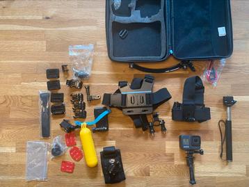GoPro Hero 8 + Accessoires + 128GB SD beschikbaar voor biedingen
