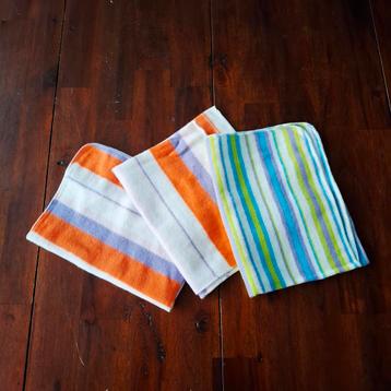 Nieuw, 3 vintage stofdoeken beschikbaar voor biedingen