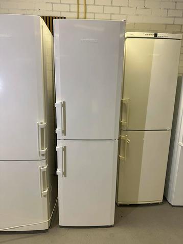 LIEBHERR NO FROST 200CM KOELKAST KOELVRIESCOMBINATIE beschikbaar voor biedingen