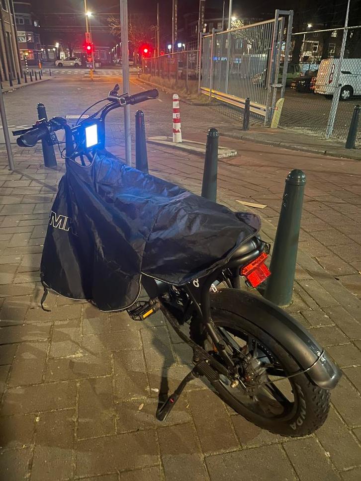 Fatbike v8 met 2 accu’s en 2 laders, Fietsen en Brommers, Brommers | Derbi, Zo goed als nieuw, Maximaal 25 km/u, Ophalen of Verzenden