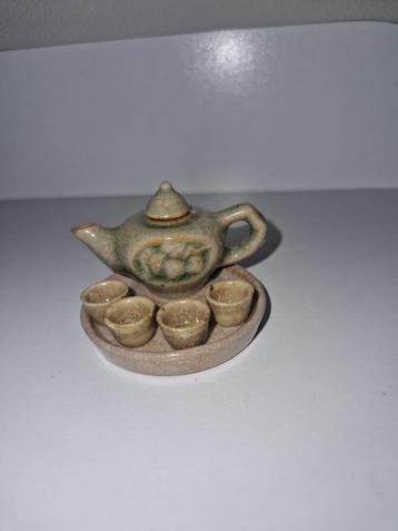 poppen thee serviesje aardewerk mini 4 kommetje + theepot beschikbaar voor biedingen