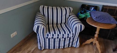 Grote blauw-witte fauteuil, Huis en Inrichting, Fauteuils, Gebruikt, Hout, Stof, 100 tot 125 cm, 75 tot 100 cm, Ophalen