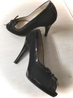 Prachtige dames lakleder pump  met plateauzool mt 37, Ophalen, Nieuw, Zwart