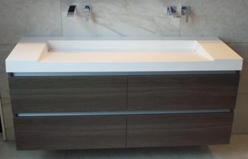 Wastafel 140 x 45 wit solid surface, chrome drain, 2 gaten beschikbaar voor biedingen