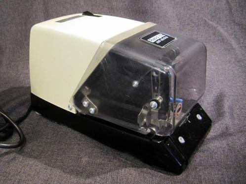 Rapid 110 clasic electrische nietmachine, Diversen, Bureau-accessoires, Gebruikt, Ophalen of Verzenden