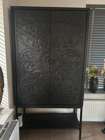 Montclair Zwarte Opbergkast - 190x100x42 cm beschikbaar voor biedingen