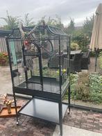 Mooie vogelkooi incl. accessoires, Ophalen, Zo goed als nieuw, Metaal, Vogelkooi