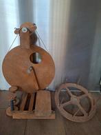 Spinnenwiel goed werkend louet, Hobby en Vrije tijd, Spinnewielen en Spinnen, Ophalen, Gebruikt, Spinnewiel