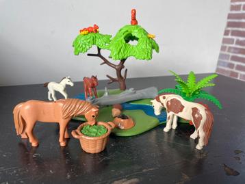 Playmobil Bosset 6947 met paarden en veulens beschikbaar voor biedingen