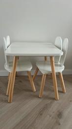 Petite Amelie set 2stoeltjes en tafeltje, Ophalen, Gebruikt, Tafel(s) en Stoel(en)