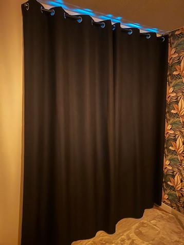 Zwarte gordijnen met ringen - 4 stuks beschikbaar voor biedingen