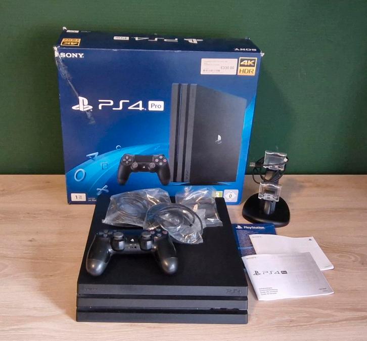 Playstation 4 Pro 1 TB, Spelcomputers en Games, Spelcomputers | Sony PlayStation 4, Gebruikt, Pro, 1 TB, Met 1 controller, Met games