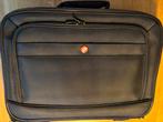 Ruime laptoptas, Computers en Software, Laptoptassen, Ophalen of Verzenden, 17 inch of meer, Zo goed als nieuw
