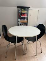 Kindertafel met 2 stoelen en knutselkastje (excl inhoud), Huis en Inrichting, Tafels | Eettafels, Gebruikt, Ophalen of Verzenden