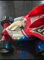 Electrisch bestuurbare stuntauto met lichteffecten, Ophalen of Verzenden, Gebruikt, Elektro, Auto offroad