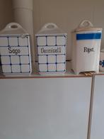 Voorraadpotten sago, vermicelli, rijst, Ophalen