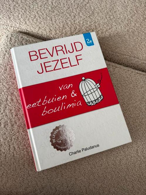 Charlie Paludanus - Bevrijd jezelf van eetbuien & boulimia, Boeken, Psychologie, Zo goed als nieuw, Ophalen of Verzenden