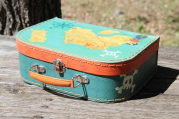 Brocante - Kinderkoffertje, vol met houten blokken! beschikbaar voor biedingen