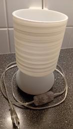 Schemerlampje wit glas één geheel, Huis en Inrichting, Lampen | Tafellampen, Ophalen of Verzenden, Minder dan 50 cm, Retro, Glas