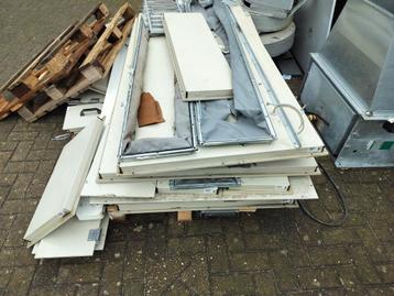 Oud ijzer en metalen - gratis ophaaldienst  beschikbaar voor biedingen