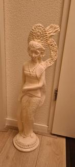 Tekoop zware vrouw beeld, Huis en Inrichting, Woonaccessoires | Zuilen en Pilaren, Ophalen of Verzenden, Zo goed als nieuw