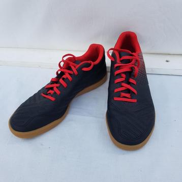 Stoere zwart rode zaalvoetbal schoenen. mt 36. Merk Kipstra beschikbaar voor biedingen