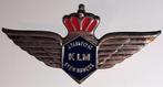 VINTAGE. 1960 KLM Junior Stewardess Metal Wings Badge., Verzamelen, Ophalen of Verzenden, Zo goed als nieuw, Patch, Badge of Embleem