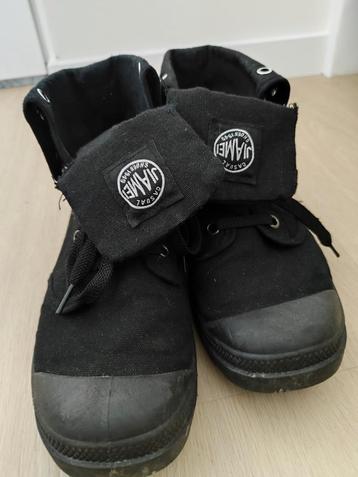 Zwarte schoenen met veters onbekende merk beschikbaar voor biedingen
