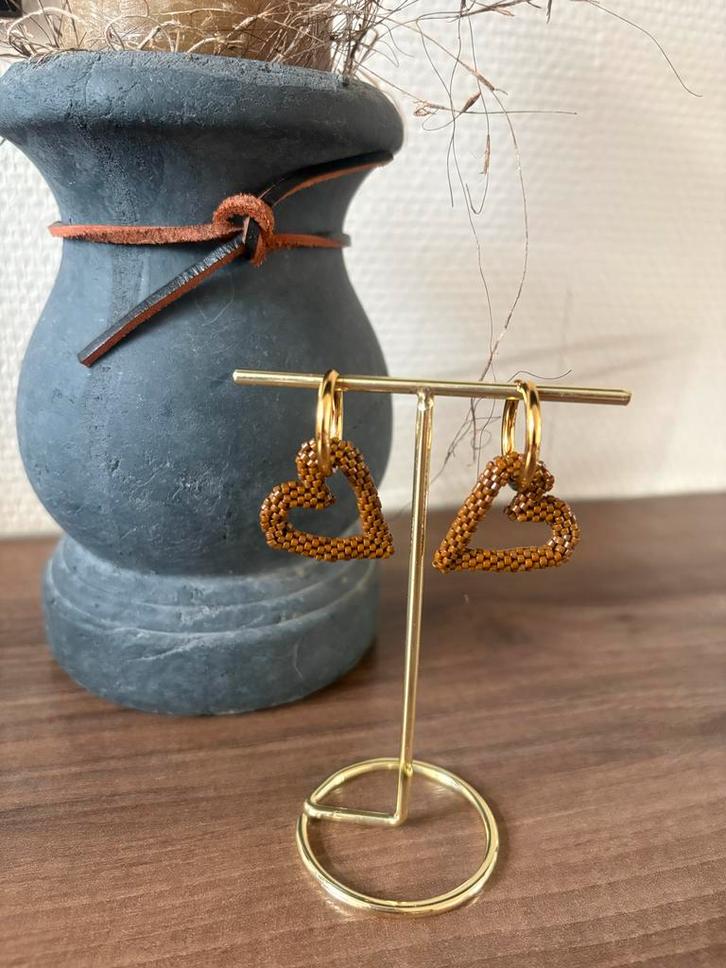 Hartjes Oorbellen - Miyuki Kralen, Sieraden, Tassen en Uiterlijk, Oorbellen, Nieuw, Hangers, Overige materialen, Bruin, Ophalen of Verzenden