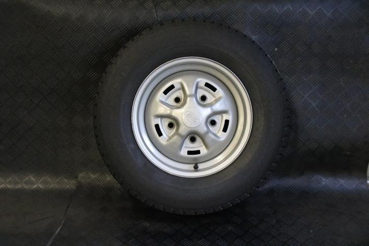 Land Rover velgenset + Goodyear Wrangler banden, Auto-onderdelen, Banden en Velgen, Velg(en), Zomerbanden, 17 inch, 255 mm, Ophalen