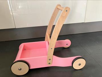 Roze kinderwagen te koop beschikbaar voor biedingen