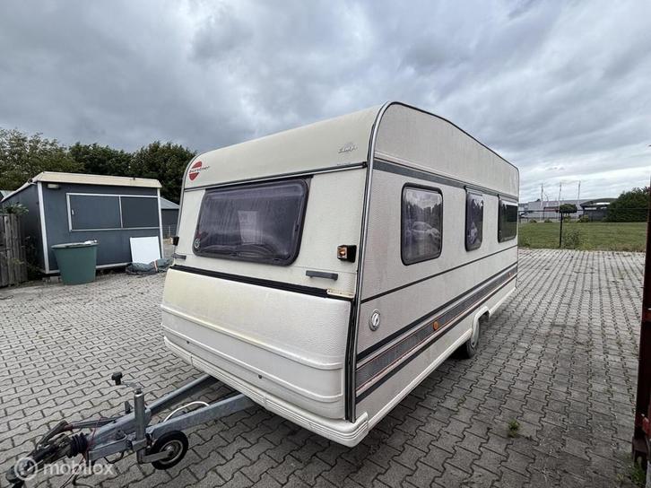 Buerstner 4305, Caravans en Kamperen, Caravans, Bedrijf, 750 - 1000 kg, Bürstner