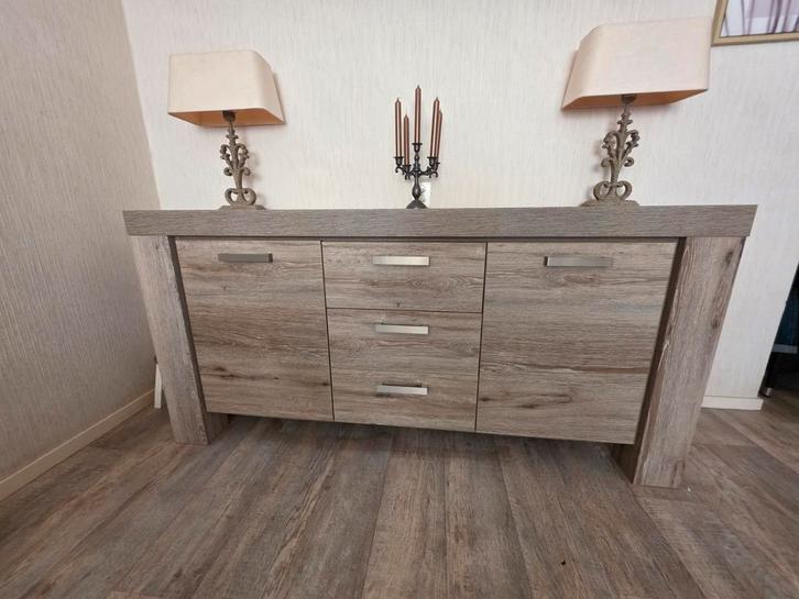 Dressoir zo goed als nieuw, Huis en Inrichting, Complete inboedels, Ophalen