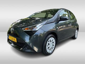Toyota Aygo 1.0 VVT-i x-play limited Carplay Keyless beschikbaar voor biedingen